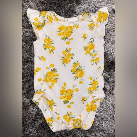 Bundles Baby Place Baby Girls Floral Bodysuit 2-Pack - Yellow/Green/White 0-3M - Picture 2 of 4